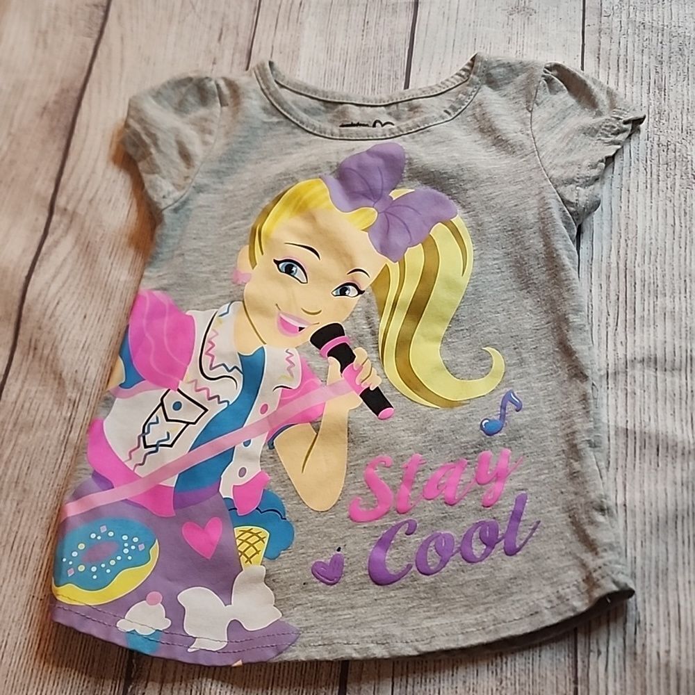 Jojo Siwa T-shirt Size 6